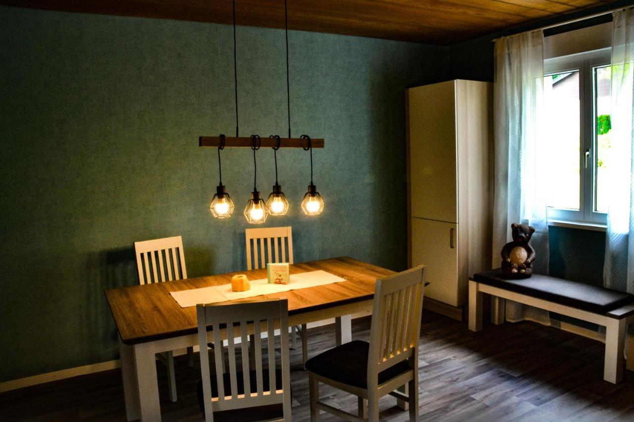 Ferienwohnung Jungbaer - Die Wohlfuehl-Adresse Im Stangenwald Sankt Ingbert Exteriör bild